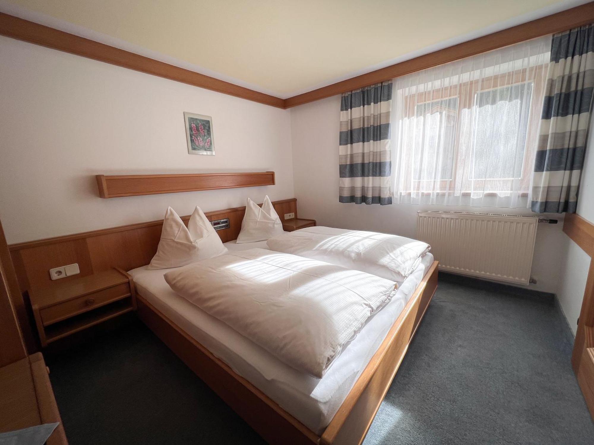 Haus Spieleck Bed and Breakfast Saalbach-Hinterglemm Værelse billede