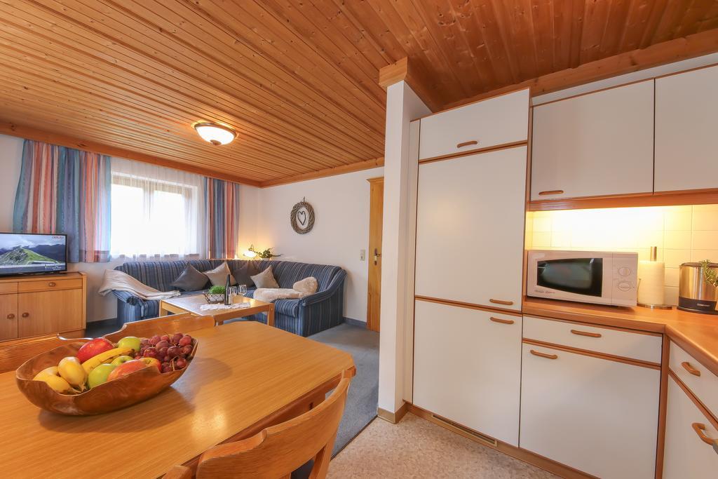 Haus Spieleck Bed and Breakfast Saalbach-Hinterglemm Eksteriør billede